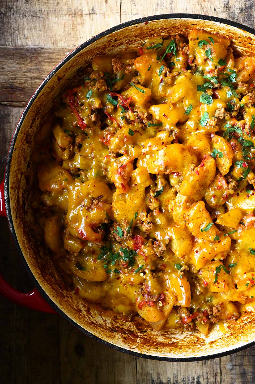 cheesy one pot beef and potatoes