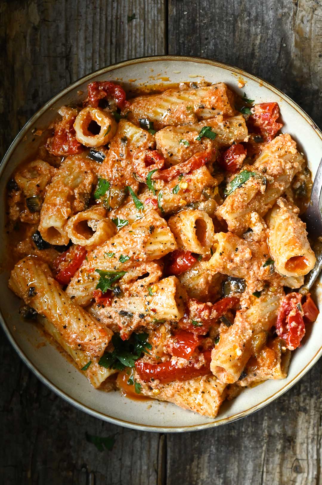 eggplant and sun dried tomato pasta