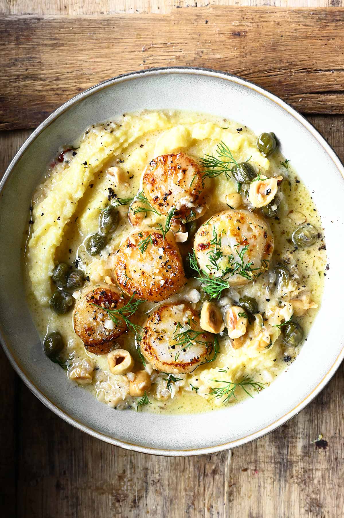 Lemon Garlic Scallops with Polenta lemon garlic scallops with polenta