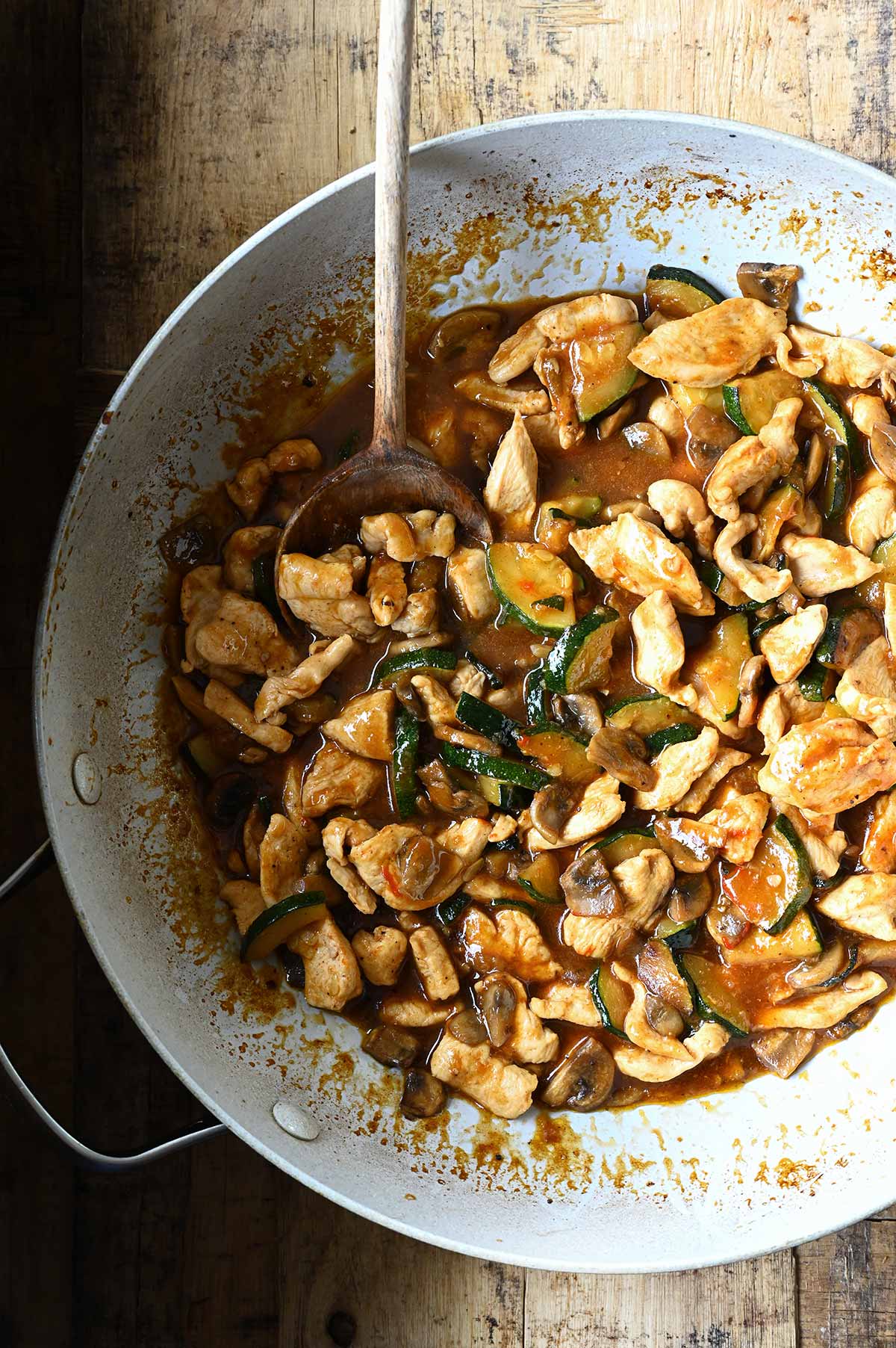 spicy chicken zucchini stir-fry