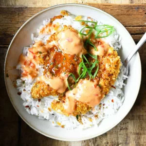 crunchy honey cajun chicken bowls