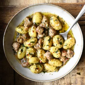 garlic butter gnocchi with sausage