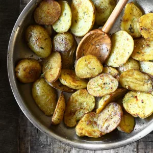 crispy garlic butter potatoes