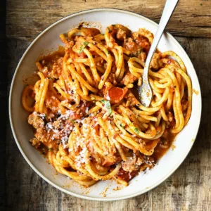 red pesto spaghetti bolognese