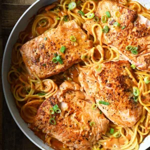 gochujang noodles with salmon