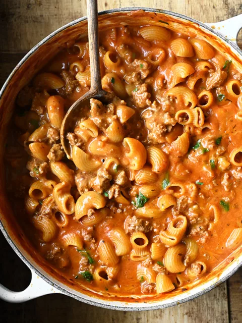 one pot chili mac and cheese