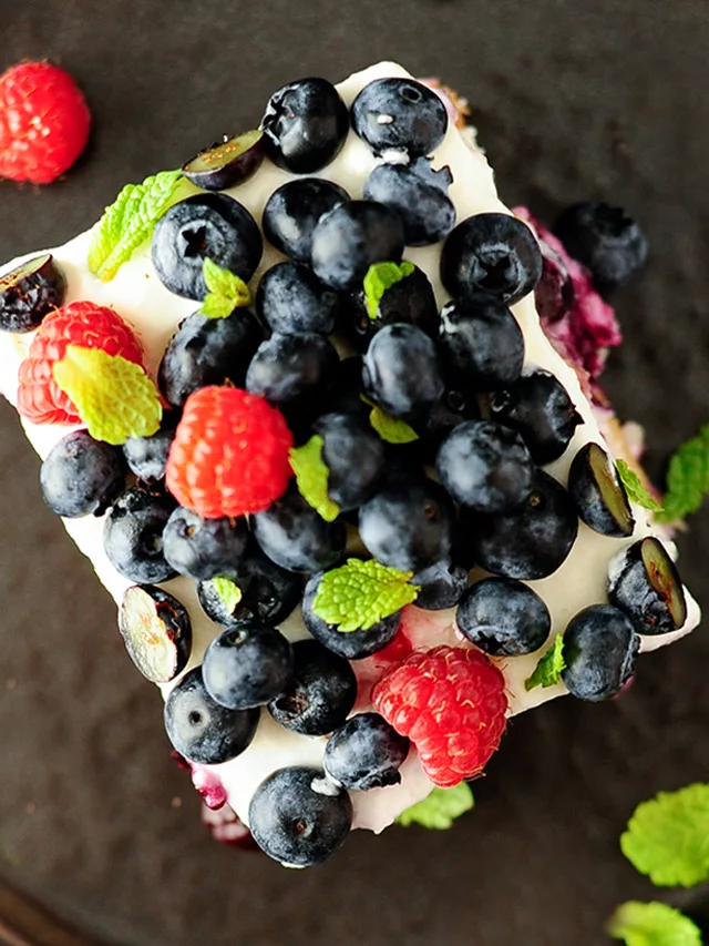 Tiramisu z borówkami i prosecco