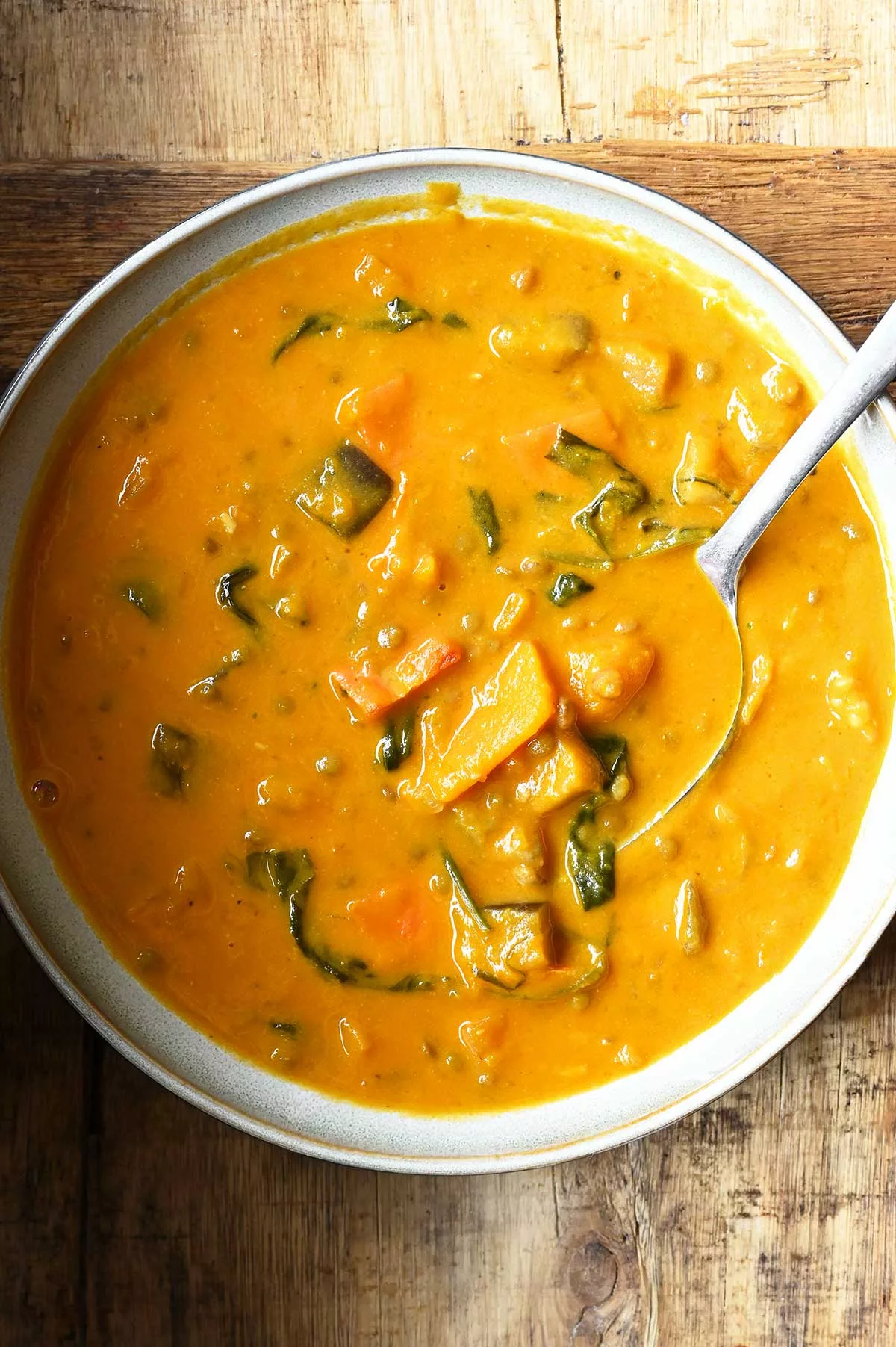 creamy pumpkin lentil soup