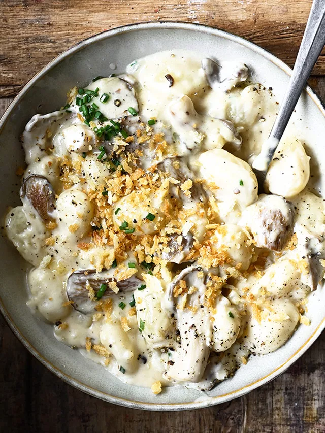 one pot creamy mushroom gnocchi