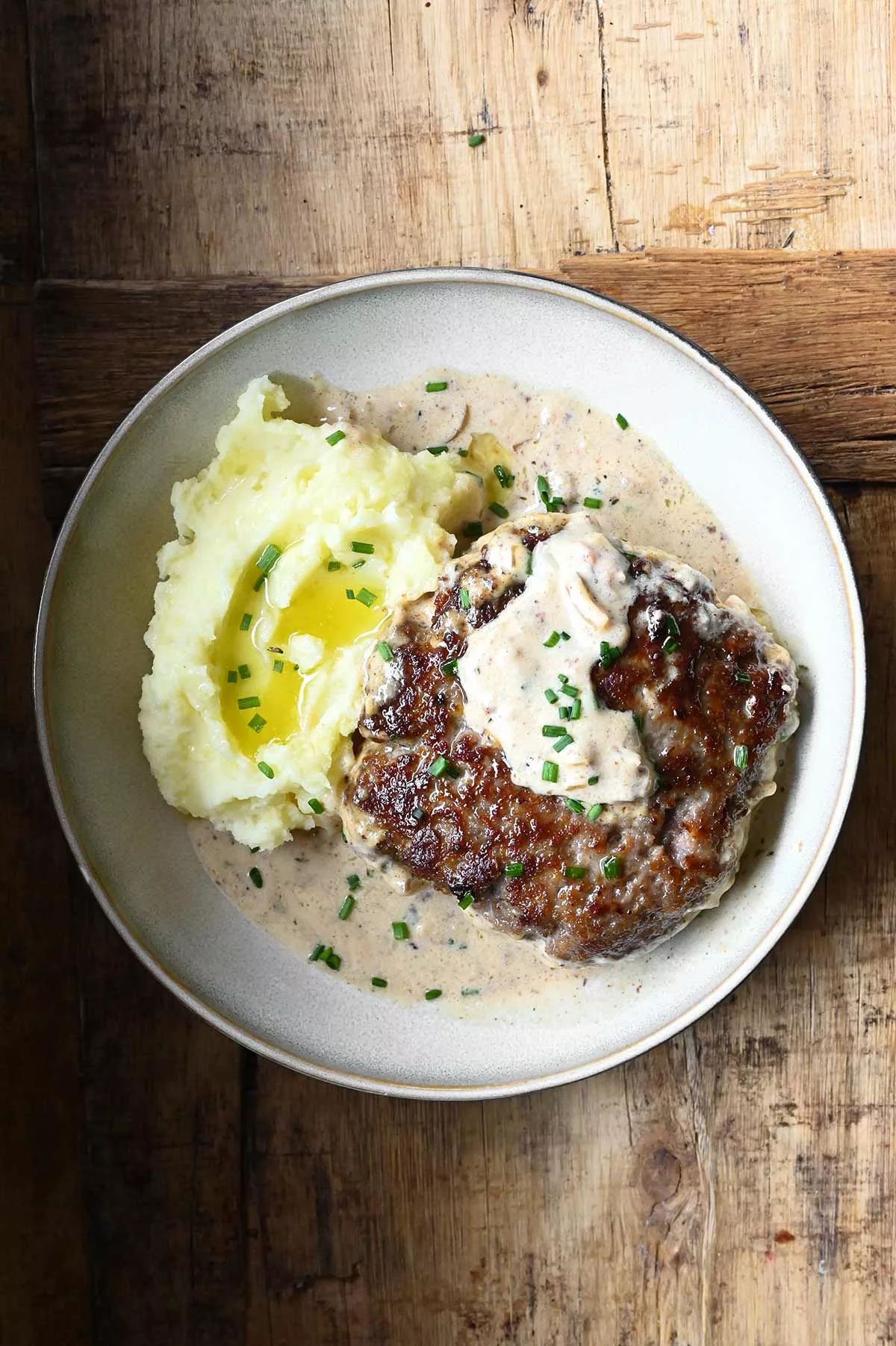 salisbury steaks in horseradish parmesan sauce