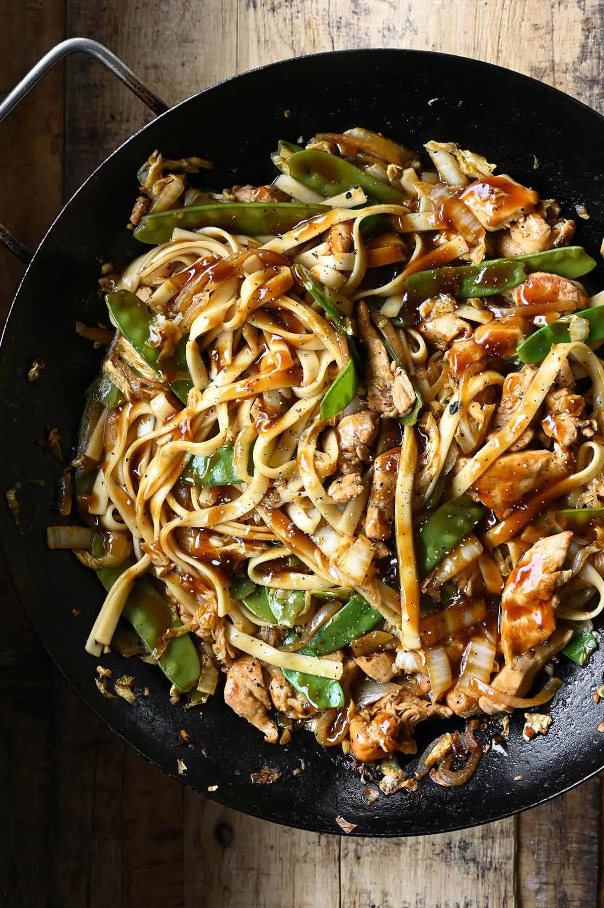 black pepper chicken noodles
