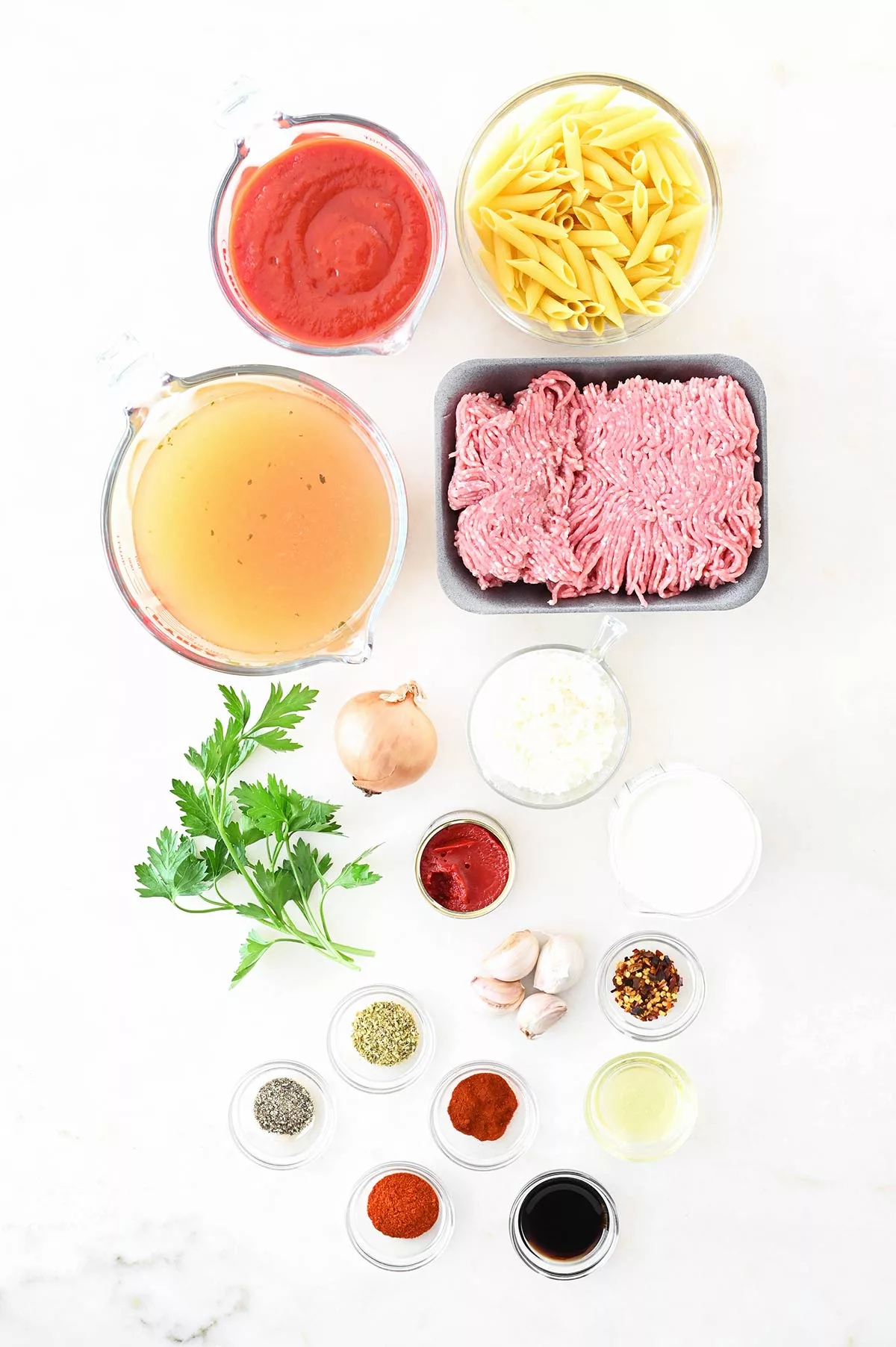 eenpanspasta met gehakt en paprika
