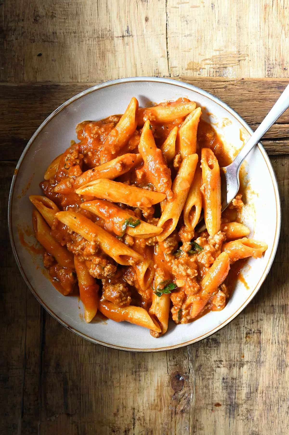 eenpanspasta met gehakt en paprika