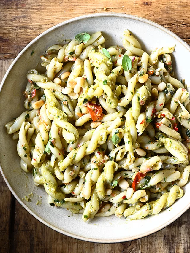 Arugula Pesto Pasta
