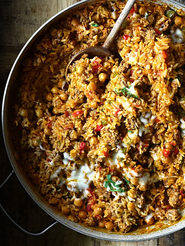 One-Pot Rice with Ground Beef
